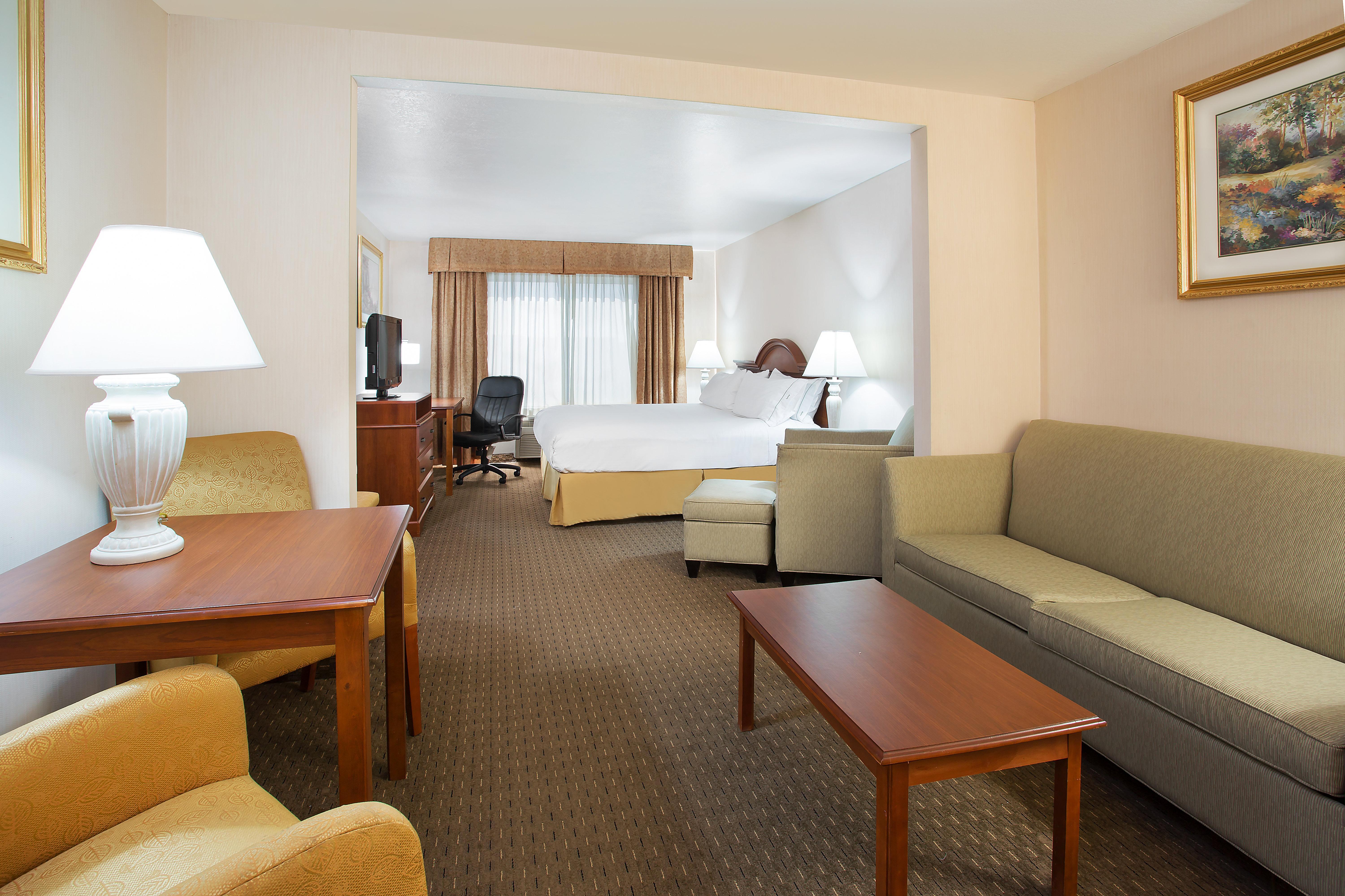 Holiday Inn Express Hotel & Suites Marion By Ihg Esterno foto