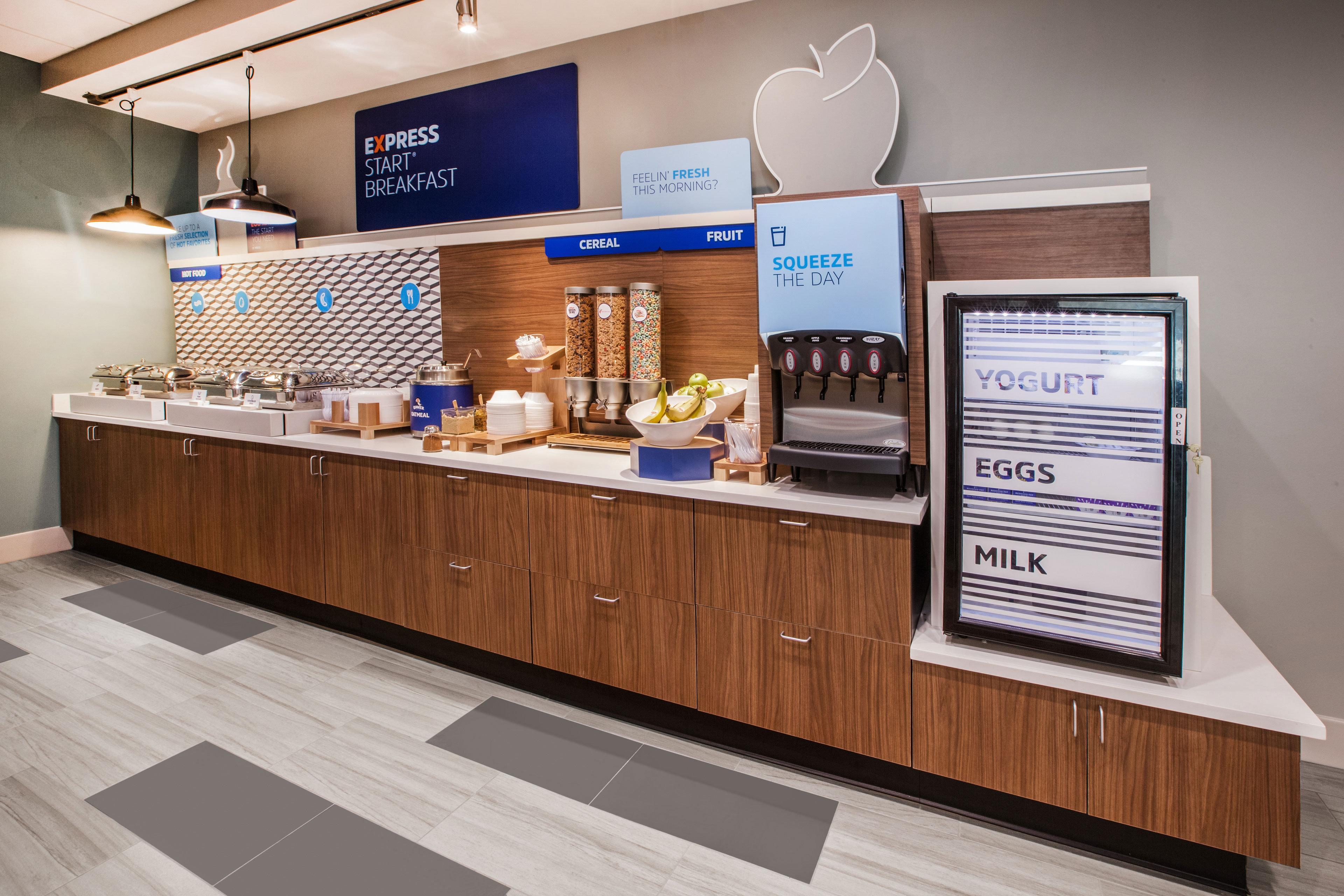 Holiday Inn Express Hotel & Suites Marion By Ihg Esterno foto