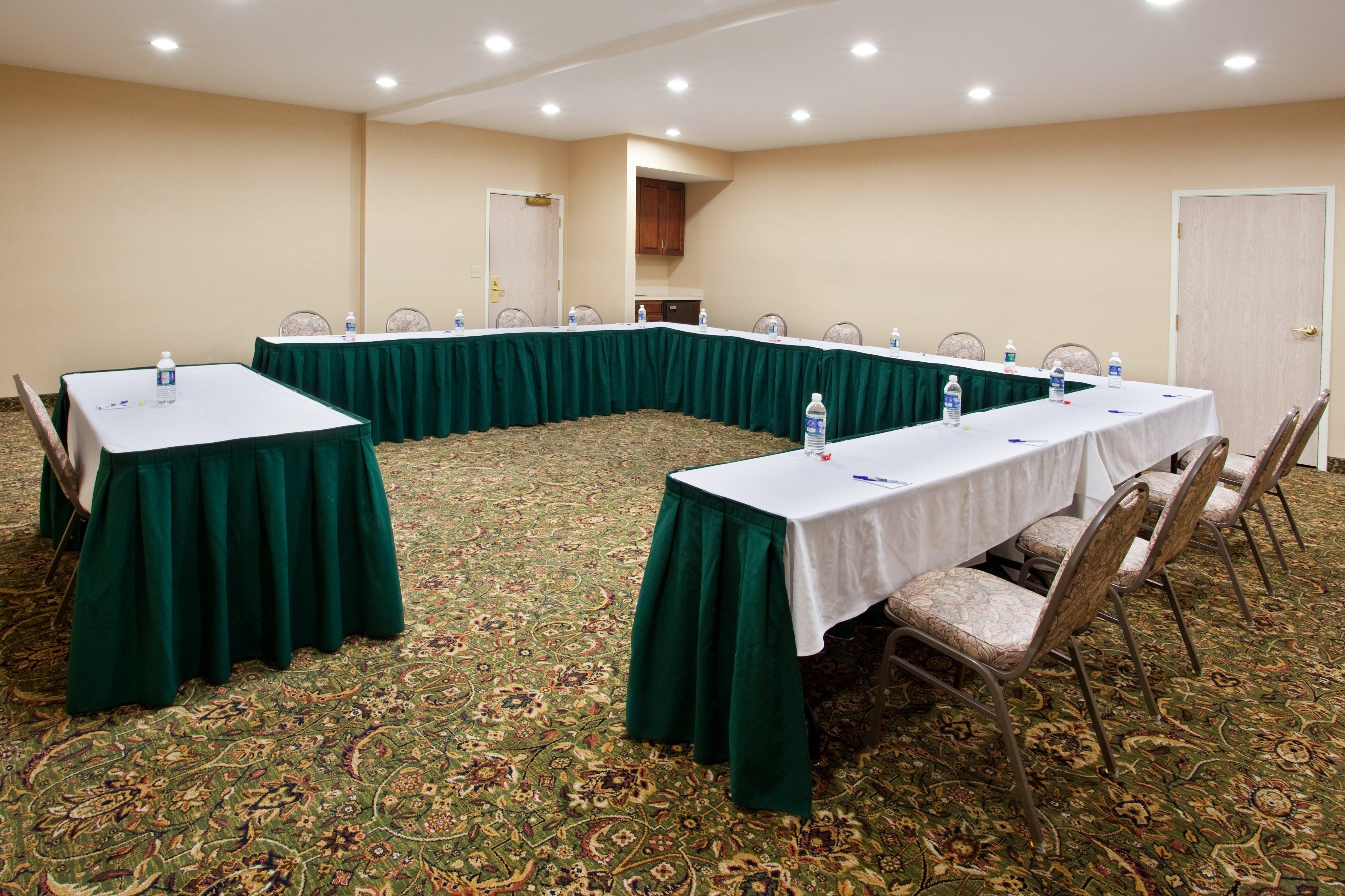 Holiday Inn Express Hotel & Suites Marion By Ihg Esterno foto
