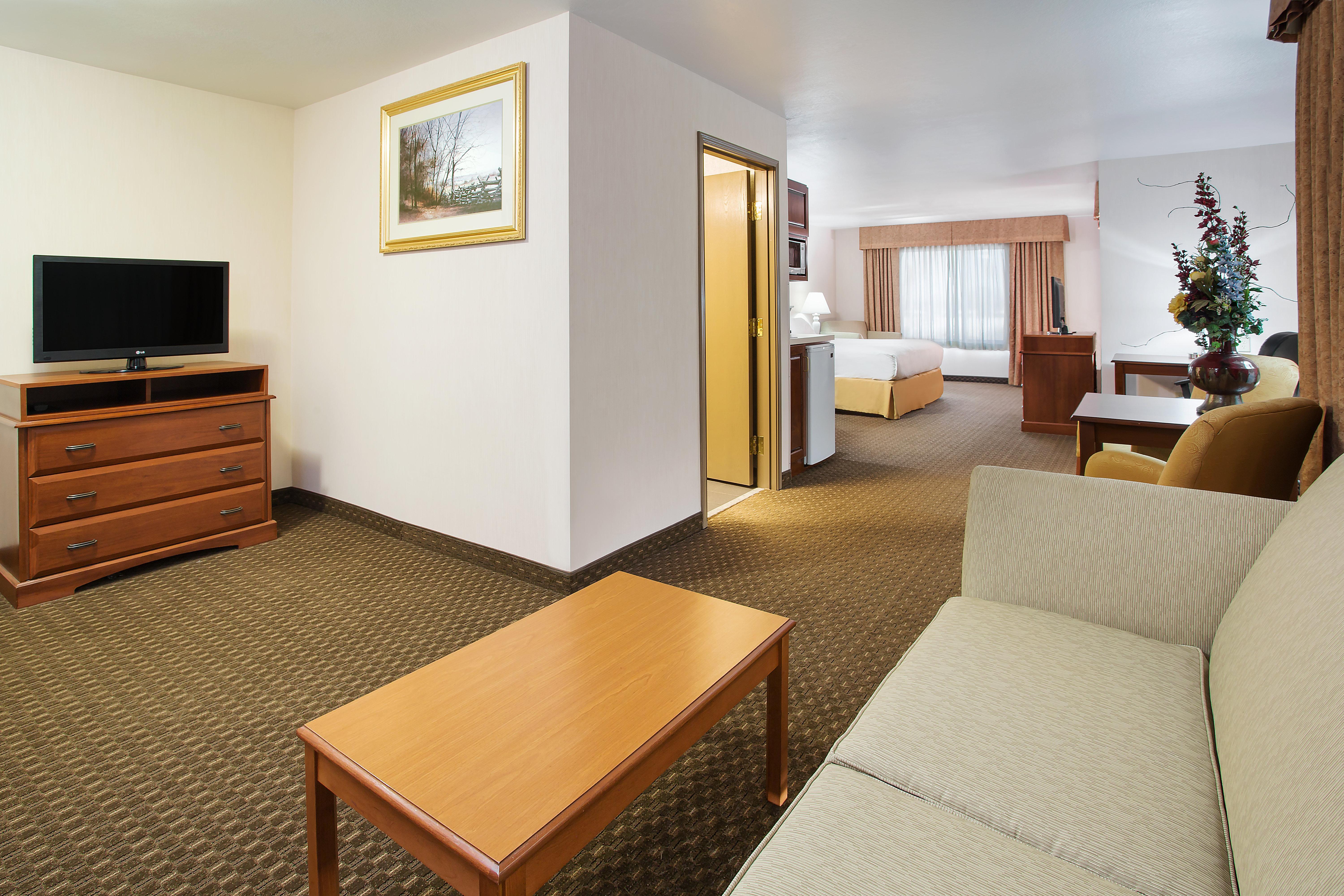 Holiday Inn Express Hotel & Suites Marion By Ihg Esterno foto