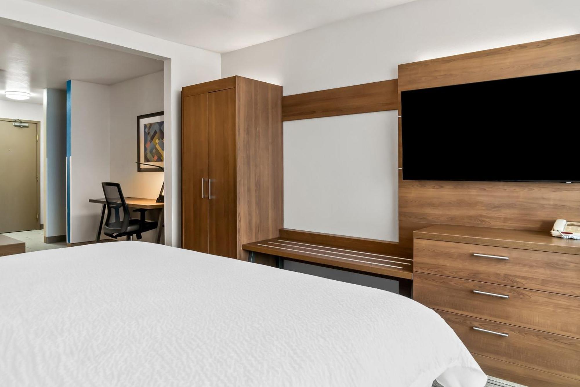 Holiday Inn Express Hotel & Suites Marion By Ihg Esterno foto