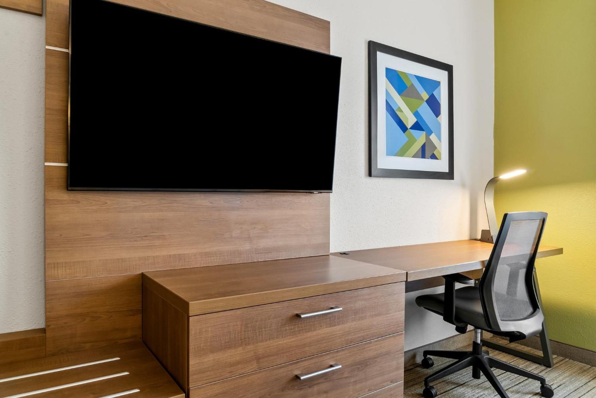 Holiday Inn Express Hotel & Suites Marion By Ihg Esterno foto