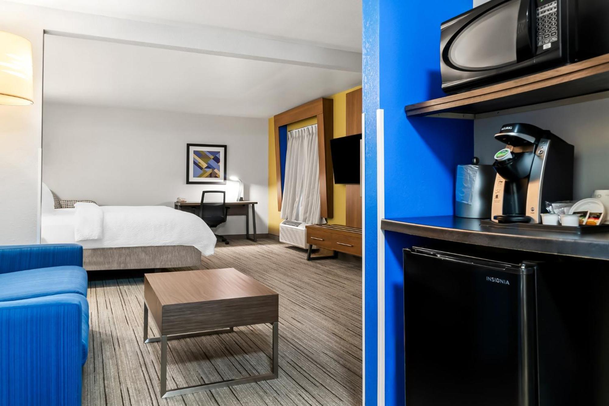 Holiday Inn Express Hotel & Suites Marion By Ihg Esterno foto