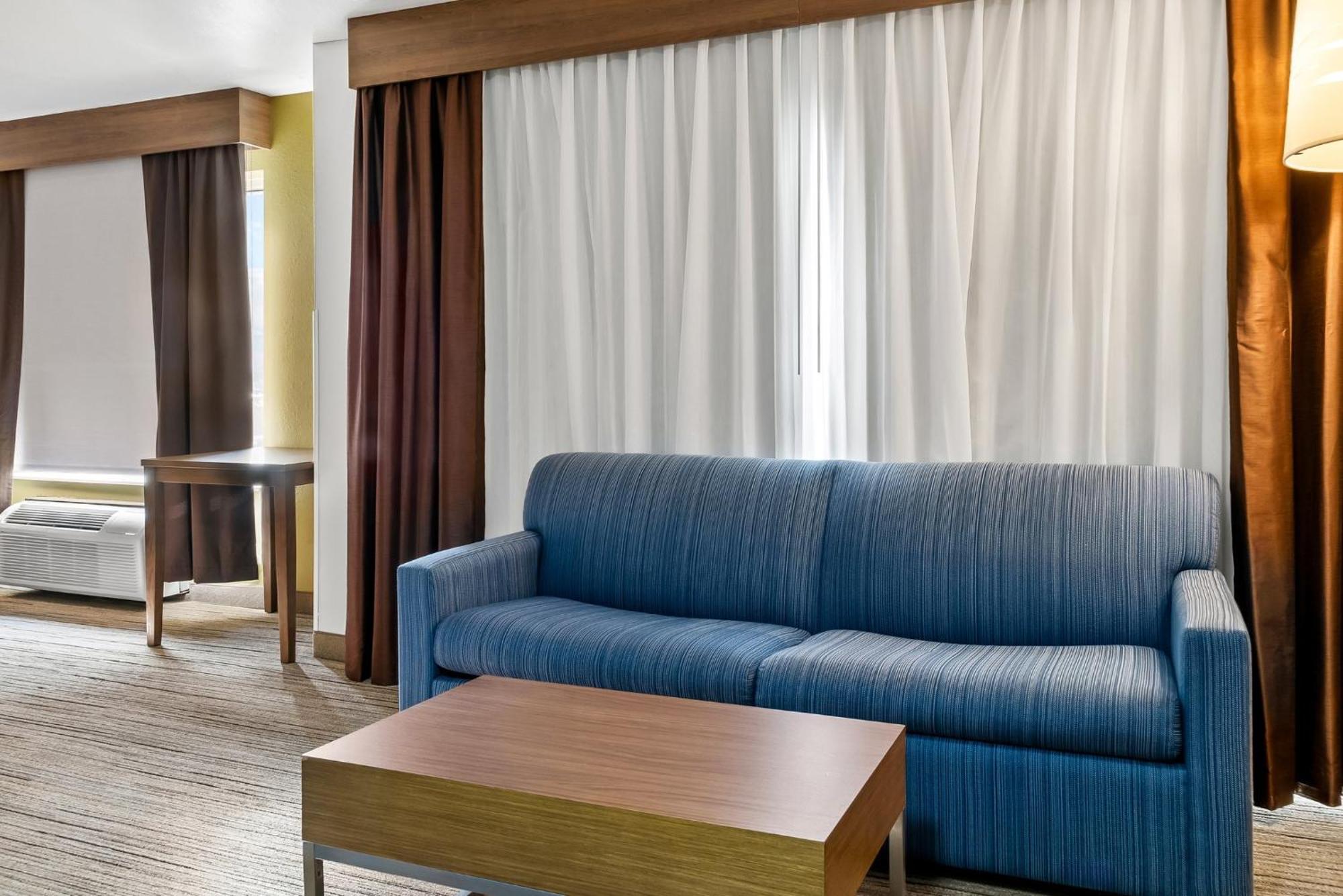Holiday Inn Express Hotel & Suites Marion By Ihg Esterno foto
