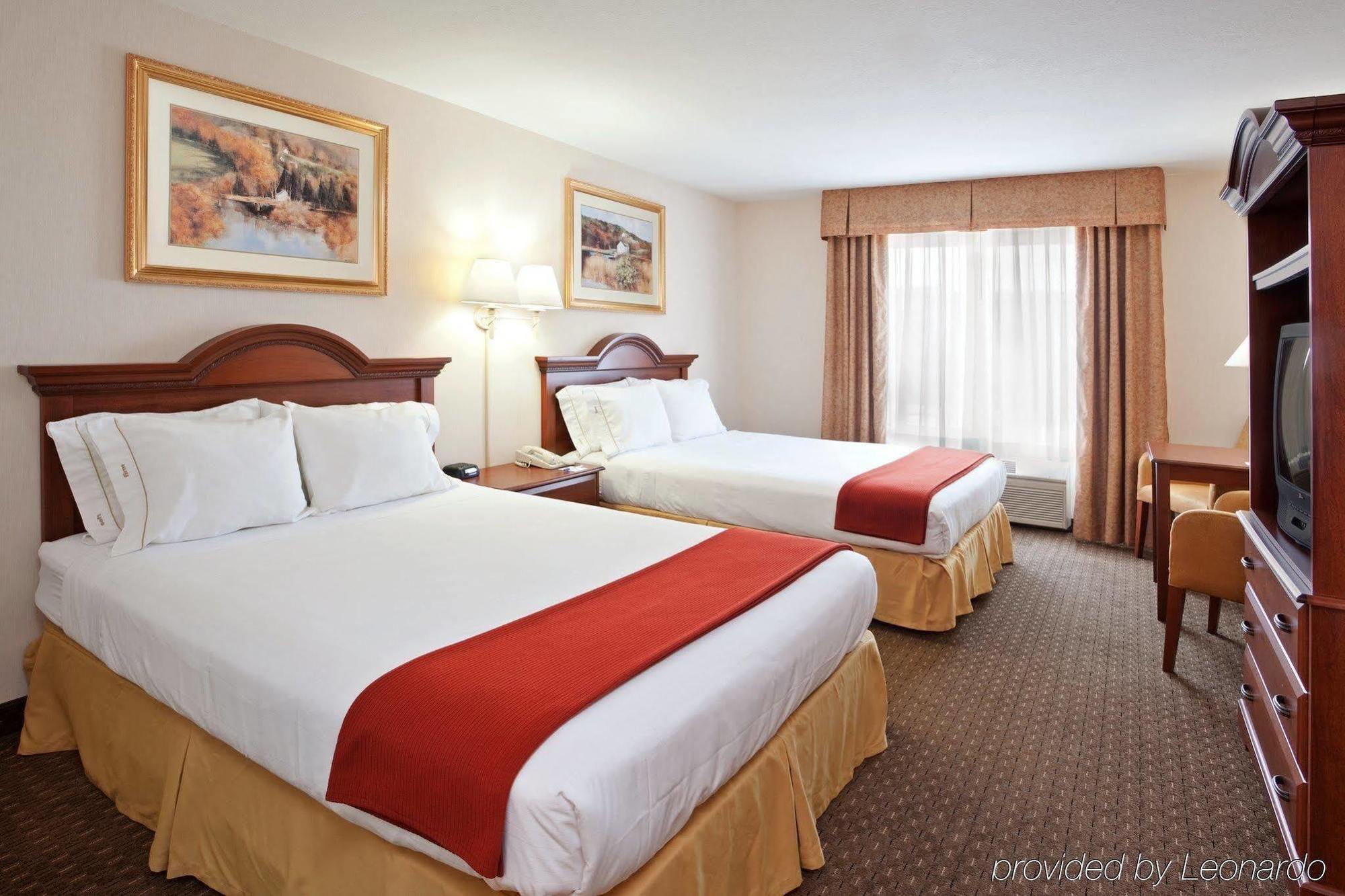 Holiday Inn Express Hotel & Suites Marion By Ihg Esterno foto